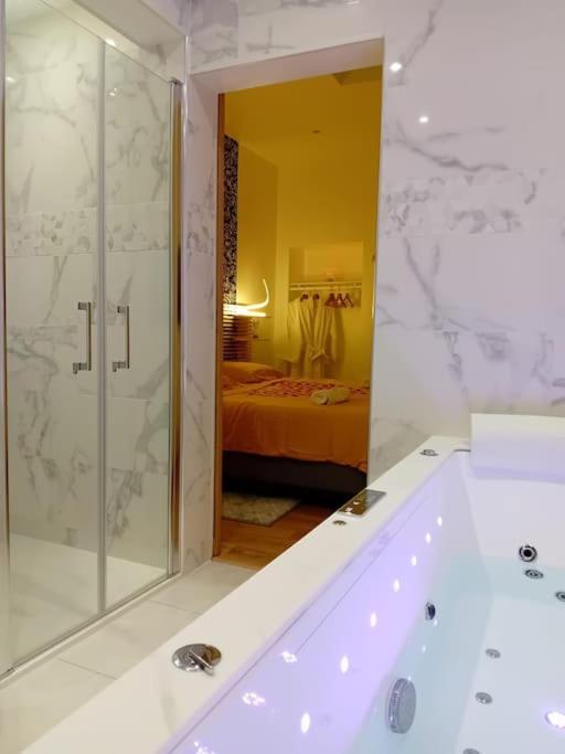 Maison Avec Jacuzzi - Louvres Proche Roissy Cdg - Paris Kültér fotó